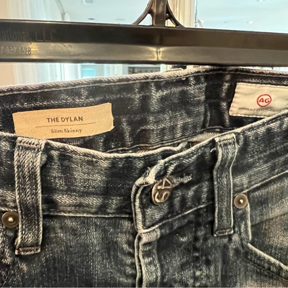 AG distressed men’s jean. Super soft. Size 31 - Picture 3 of 4